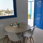 Sea View House *