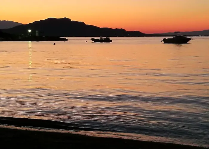 Sea View House Apartmán